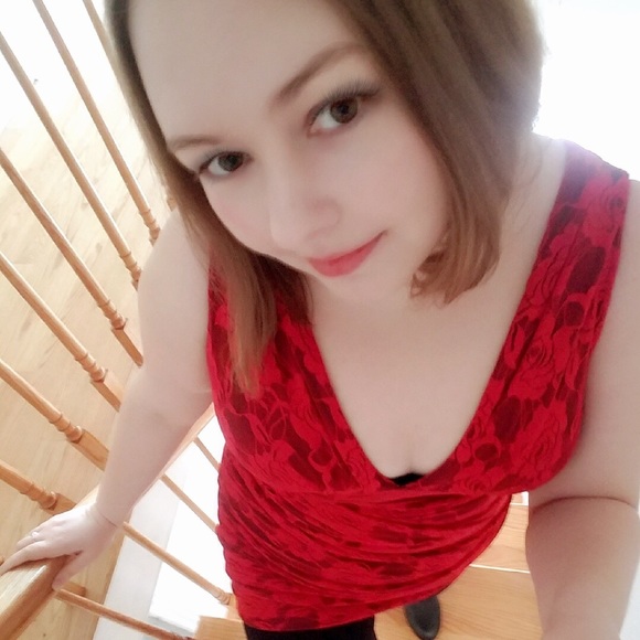 Meet your Posher, Rachael - Picture 1 of 1